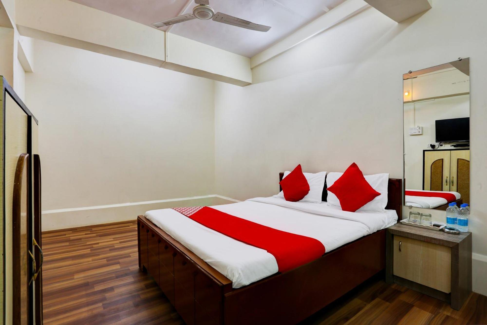 Hotel O Classic Mumbai  Buitenkant foto